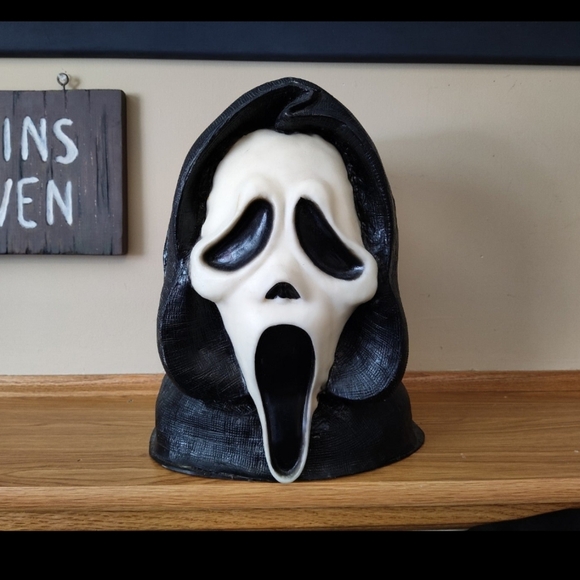 Vintage Scream Ghostface Fun World 1996 Latex Mask Bust Prop - Picture 1 of 7